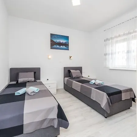 Bircic 1 By Interhome Vir