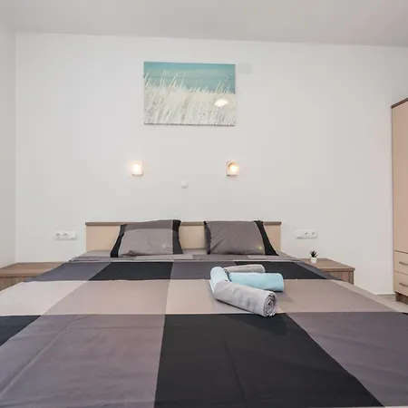 Bircic 1 By Interhome Vir