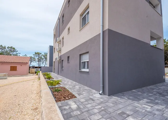 Bircic 1 By Interhome Appartement